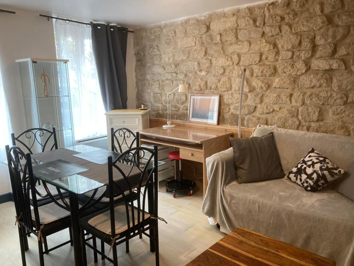 EXIGEHOME-Grand Studio en plein centre de Saint Germain en Laye Exterior foto